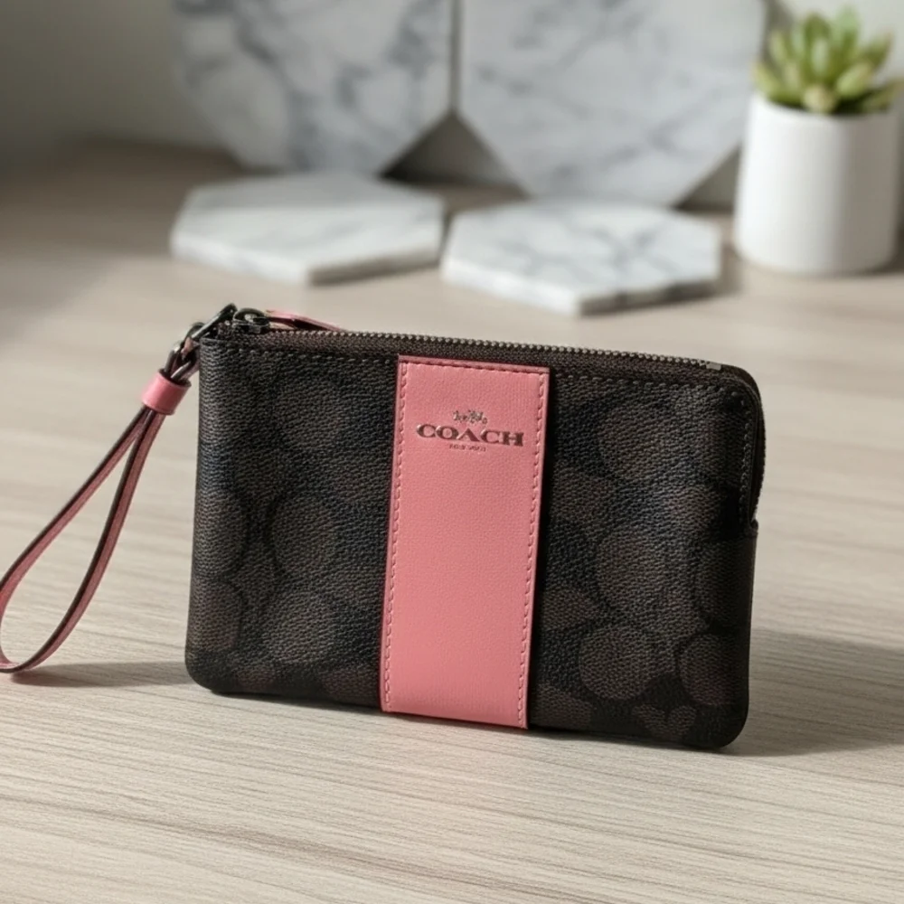 Coach CORNER ZIP WRISTLET IN SIGNATURE CANVAS QB/BROWN PINK LEMON (NWT)